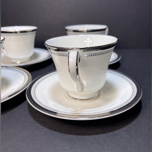 Royal Doulton SARABANDE Set of H.5023 Footed Teacups & Saucers - Picture 7 of 13